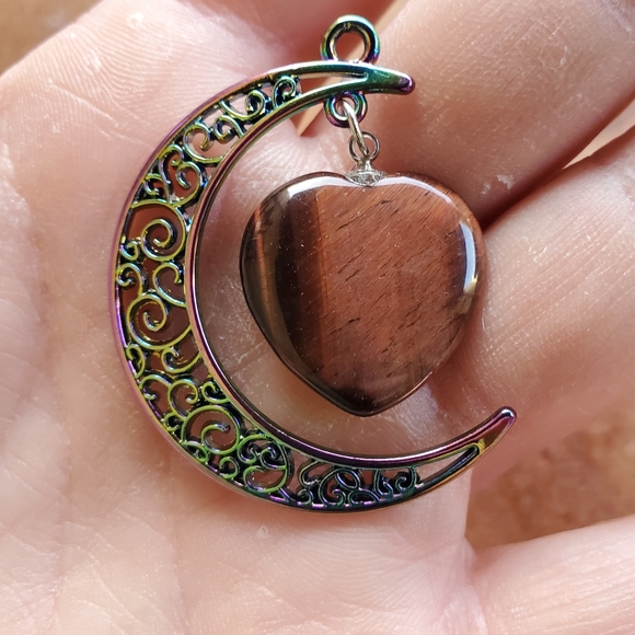 New Carved Heart Shaped Red Tiger Eye Rainbow Titanium Cresent Moon Pendant. - Picture 8 of 14